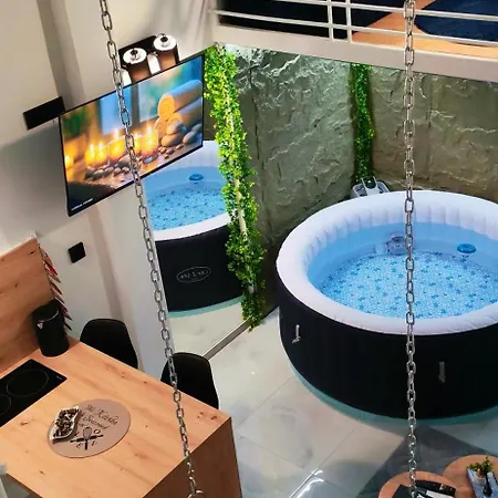 - Jacuzzi - Tvrdava Ii