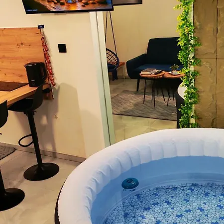 - Jacuzzi - Tvrdava Ii *