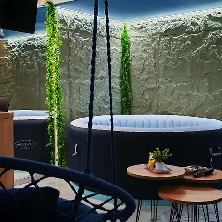 - Jacuzzi - Tvrdava Ii Travnik