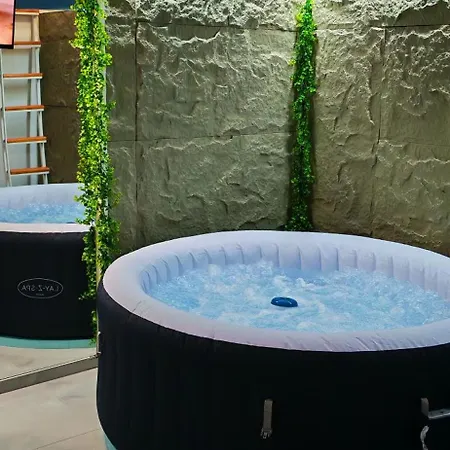 - Jacuzzi - Tvrdava Ii * Travnik